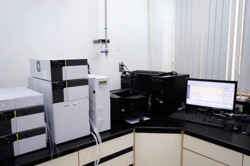 液相層析儀(Shimadzu HPLC 20A)
